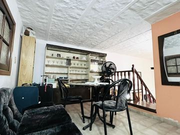 Venta PH con cochera en Caballito