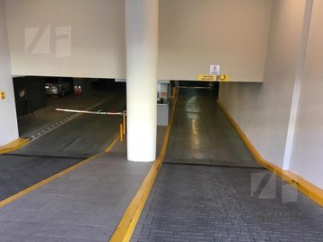 ALQUILER COCHERA, SEGURIDAD LAS 24HS!!!