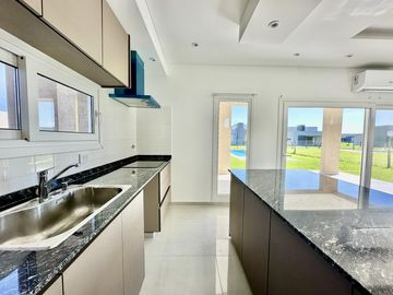 Casa en Venta en el Barrio San Felipe Canning