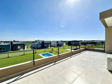 Casa en Venta en el Barrio San Felipe Canning
