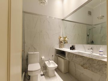 Departamento en venta 3 ambientes en planta baja con patio propio - Recoleta