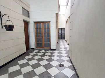 Casa en  Venta en Buenos Aires al 500
