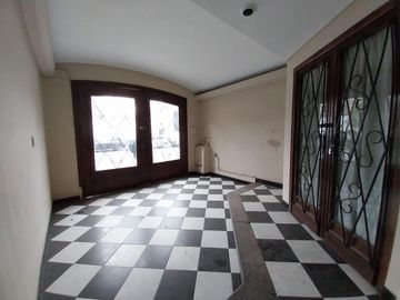 Casa en  Venta en Buenos Aires al 500