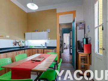 PH en venta - 4 Dormitorios 2 Baños - 270Mts2 - Almagro