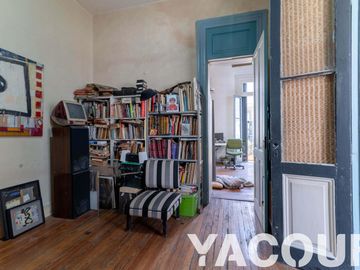 PH en venta - 4 Dormitorios 2 Baños - 270Mts2 - Almagro