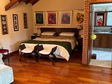 AMPLIA Casa en  venta en country del Banco Provincia, Moreno