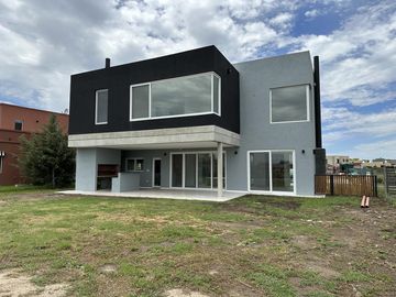 Casa en El Canton
