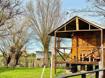 Venta Casa de tres dormitorios en terreno de 19.500 m2 en la isla, Paraná Viejo