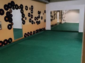 Rojas 400 PH 2 Plantas 7 ambientes con Local con Entrepiso y Subsuelo T300m². Oportunidad!!