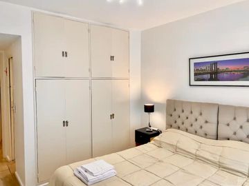 VENTA/ALQUILER - SEMIPISO 4 AMBIENTES C/ DEPENDENCIA - COCHERA Y BAULERA - LAS CAÑITAS