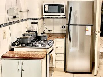 VENTA/ALQUILER - SEMIPISO 4 AMBIENTES C/ DEPENDENCIA - COCHERA Y BAULERA - LAS CAÑITAS