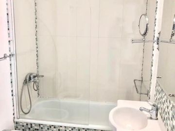 VENTA/ALQUILER - SEMIPISO 4 AMBIENTES C/ DEPENDENCIA - COCHERA Y BAULERA - LAS CAÑITAS
