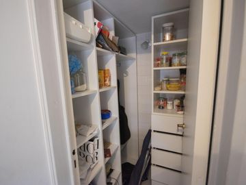 Departamento de 4 ambientes con cochera, dependencia y playroom en venta en Martinez