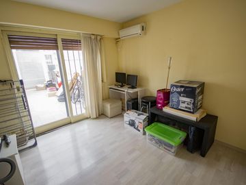 Departamento de 4 ambientes con cochera, dependencia y playroom en venta en Martinez