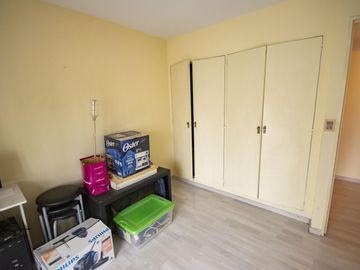 Departamento de 4 ambientes con cochera, dependencia y playroom en venta en Martinez