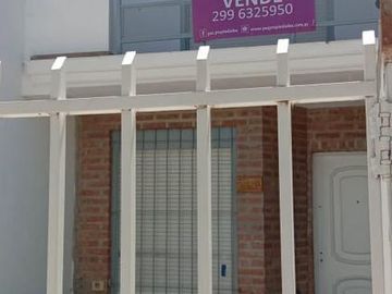 Venta Duplex 4 ambientes Santa Genoveva