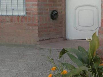 Venta Duplex 4 ambientes Santa Genoveva