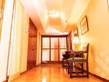 VENTA CASA 8 AMBIENTES   CASA DE HUÉSPEDES Y QUINCHO,  ALLEN-RÍO NEGRO