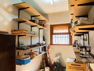 VENTA CASA 8 AMBIENTES   CASA DE HUÉSPEDES Y QUINCHO,  ALLEN-RÍO NEGRO
