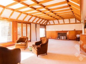 VENTA CASA 8 AMBIENTES   CASA DE HUÉSPEDES Y QUINCHO,  ALLEN-RÍO NEGRO