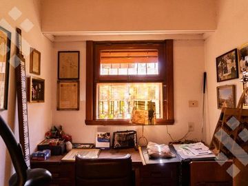VENTA CASA 8 AMBIENTES   CASA DE HUÉSPEDES Y QUINCHO,  ALLEN-RÍO NEGRO