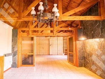 VENTA CASA 8 AMBIENTES   CASA DE HUÉSPEDES Y QUINCHO,  ALLEN-RÍO NEGRO
