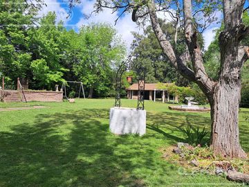 Casa Quinta en Venta  El Pato sobre lote de 7500m2 . A metros de ruta 36