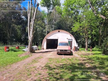 Casa Quinta en Venta  El Pato sobre lote de 7500m2 . A metros de ruta 36