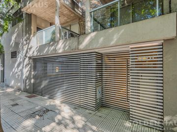 Monoambiente dúplex venta c/ cochera, terraza y parrilla en Núñez