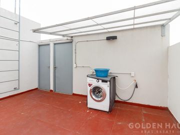 Monoambiente dúplex venta c/ cochera, terraza y parrilla en Núñez