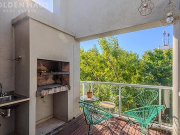Monoambiente dúplex venta c/ cochera, terraza y parrilla en Núñez
