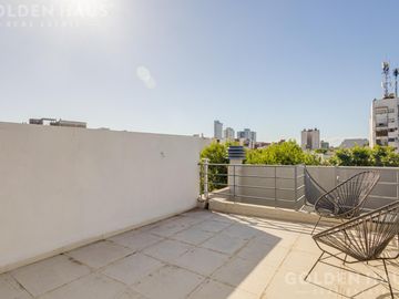 Monoambiente dúplex venta c/ cochera, terraza y parrilla en Núñez