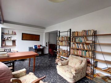 Cómodo departamento de 3 ambientes al frente, luminoso en Belgrano!