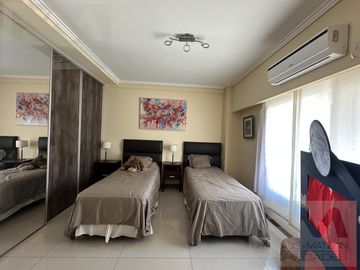 Casa en  venta en country Terravista con fondo a lago