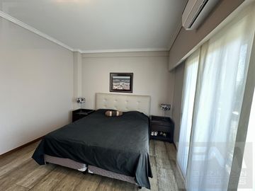 Casa en  venta en country Terravista con fondo a lago