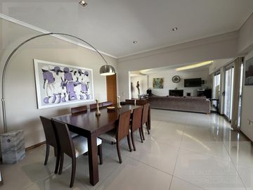 Casa en  venta en country Terravista con fondo a lago