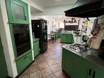 Venta en Country San Diego. Importante propiedad en esquina con 3000 mts de parque.