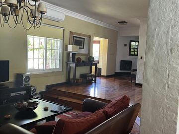 Venta en Country San Diego. Importante propiedad en esquina con 3000 mts de parque.