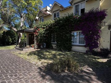 Venta en Country San Diego. Importante propiedad en esquina con 3000 mts de parque.