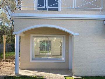 Casa Estilo Dúplex - 3 AMB - Las Margaritas, Pilar - Ultimas unidades!!!!