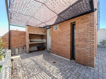Venta/Financiación Piso Exclusivo 3 Dormitorios Parrillero