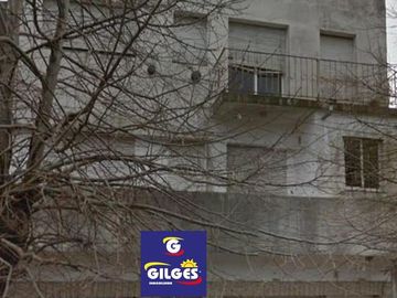 Venta en Block Casa 3 Amb.  C/2 Deptos 4 Amb. - Ramos Mejia