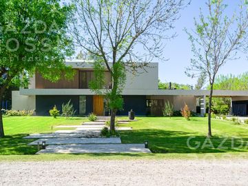 Casa en Barrio Fincas de San Vicente