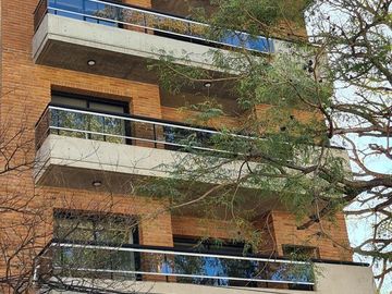 Venta monoambiente a estrenar con patio exclusivo y parrillero