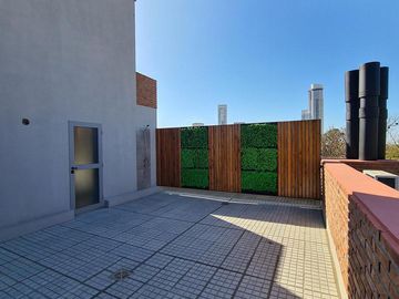 Venta monoambiente a estrenar con patio exclusivo y parrillero