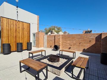 Venta monoambiente a estrenar con patio exclusivo y parrillero