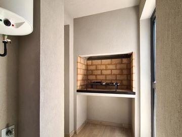 Venta monoambiente a estrenar con patio exclusivo y parrillero