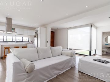 Casa en Venta - Barrio Santa Elena - Pilar del Este