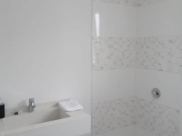 Casa en Venta - Barrio Santa Elena - Pilar del Este