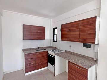 Oportunidad. Departamento en Venta de 2 plantas. Sin expensas. Centro Zárate
